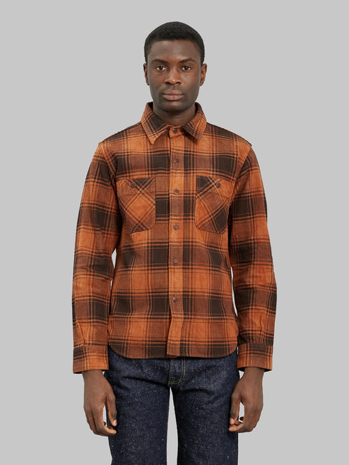 studio dartisan doro amami mud dyed flannel shirt brown model front fit