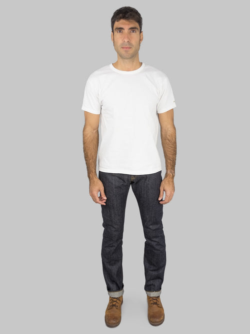 The Flat Head 3004 Regular Straight Jeans model front fit